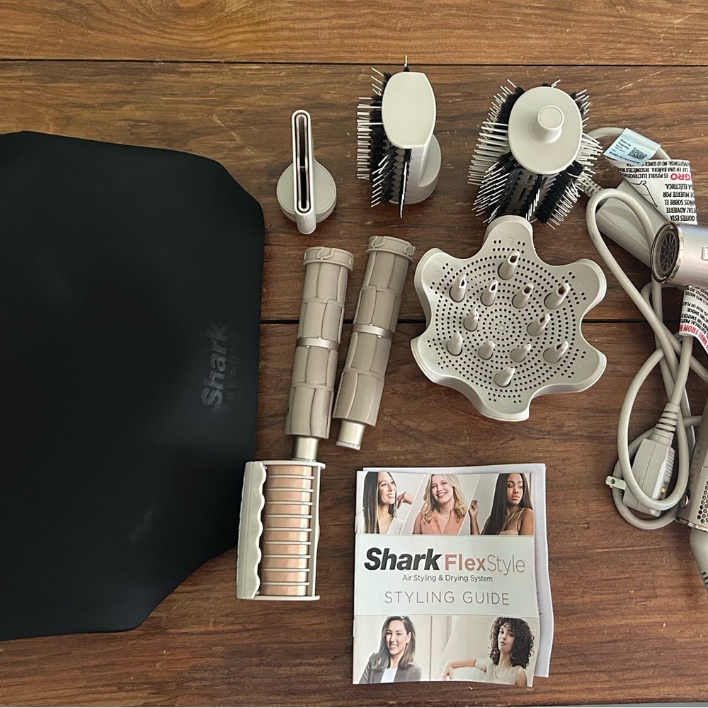 Shark FlexStyle hair dryer